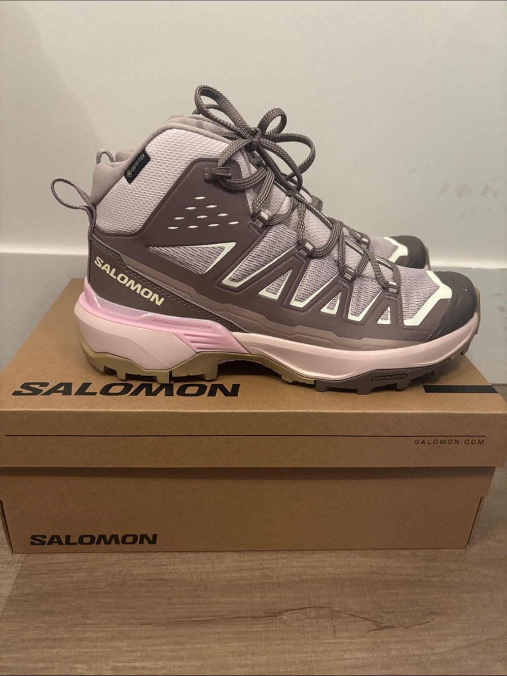 Salomon Women's x ultra 360 edge mid gore Tex hushed violet size 8 new